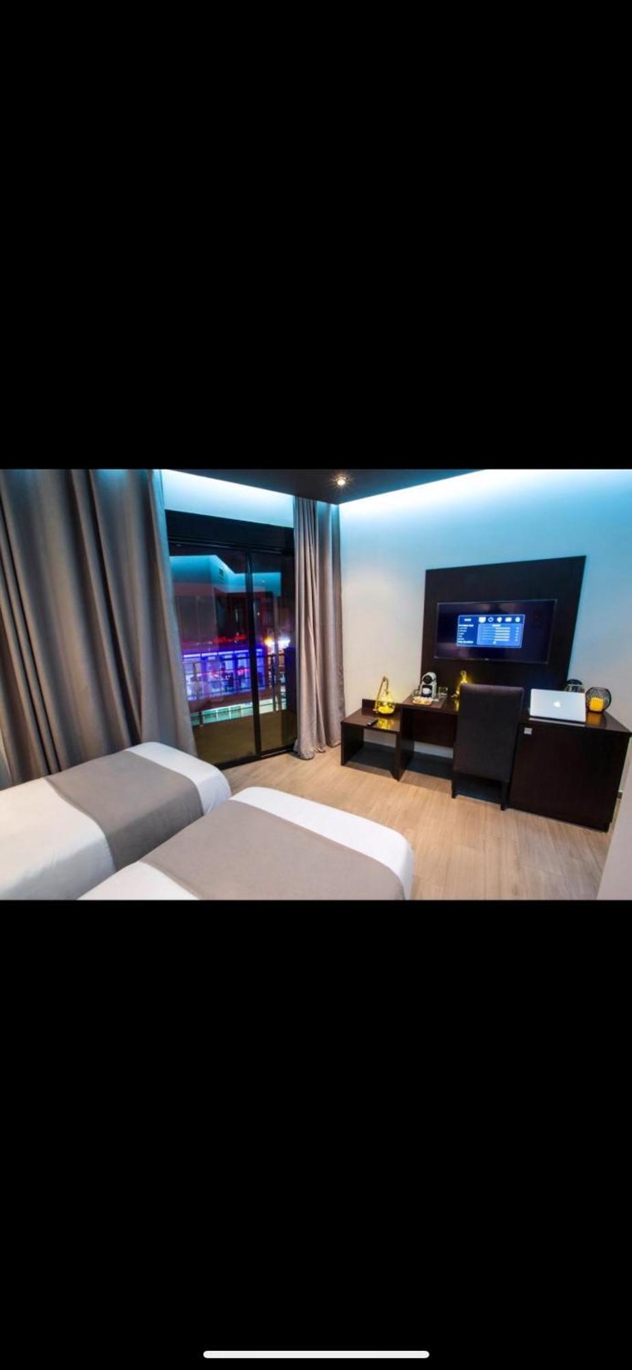 Calypso Hotel Aïn el Turk Kültér fotó